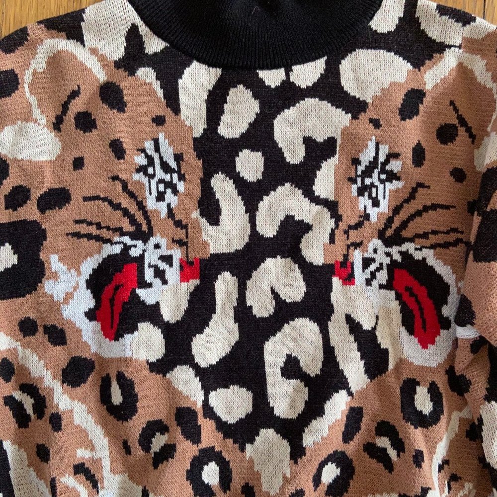 ASOS Design Mock Neck Tiger Leopard Sweater - Picture 9 of 11